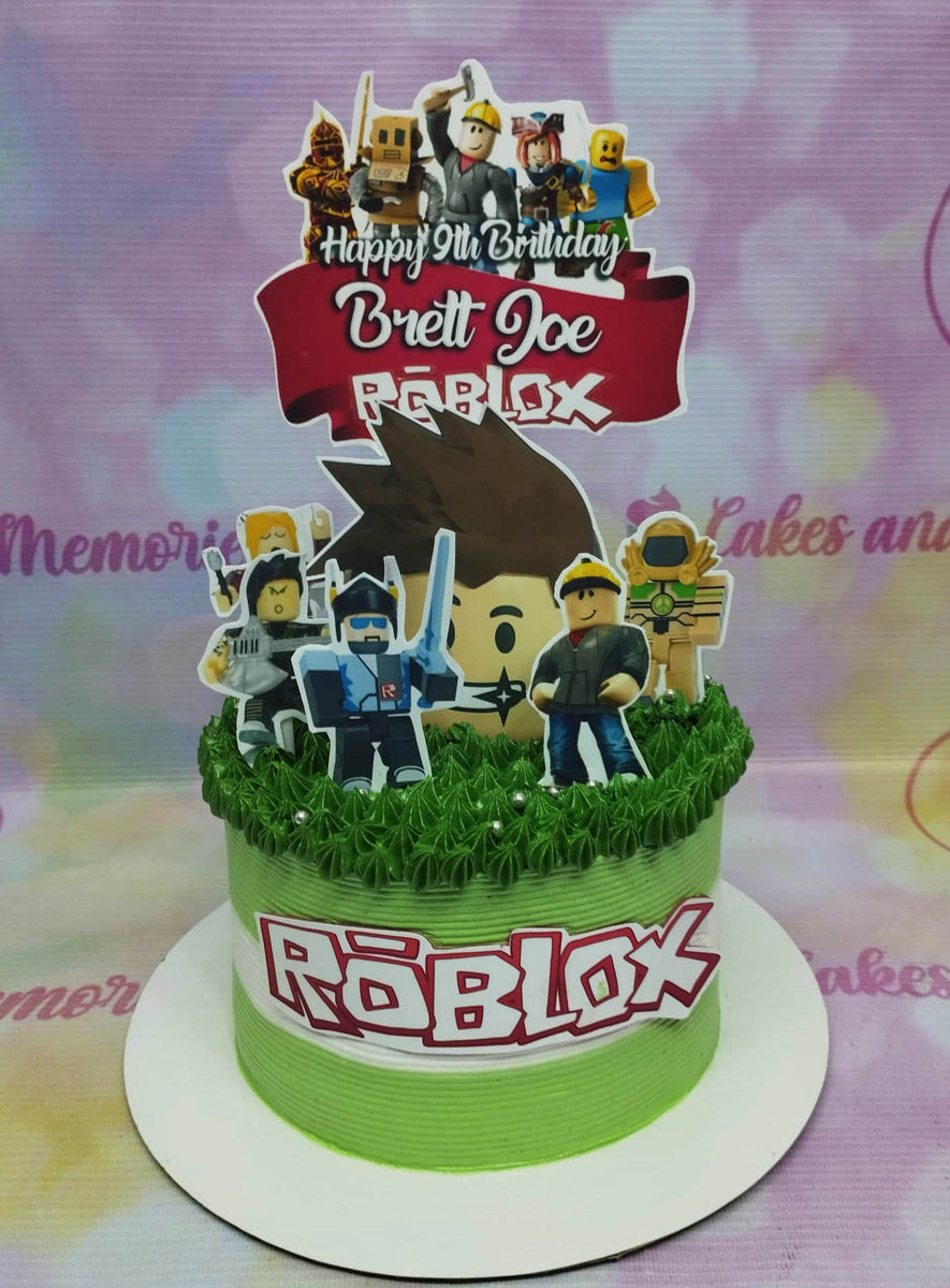 ROBLOX - Decorated Cake by Desislavako - CakesDecor