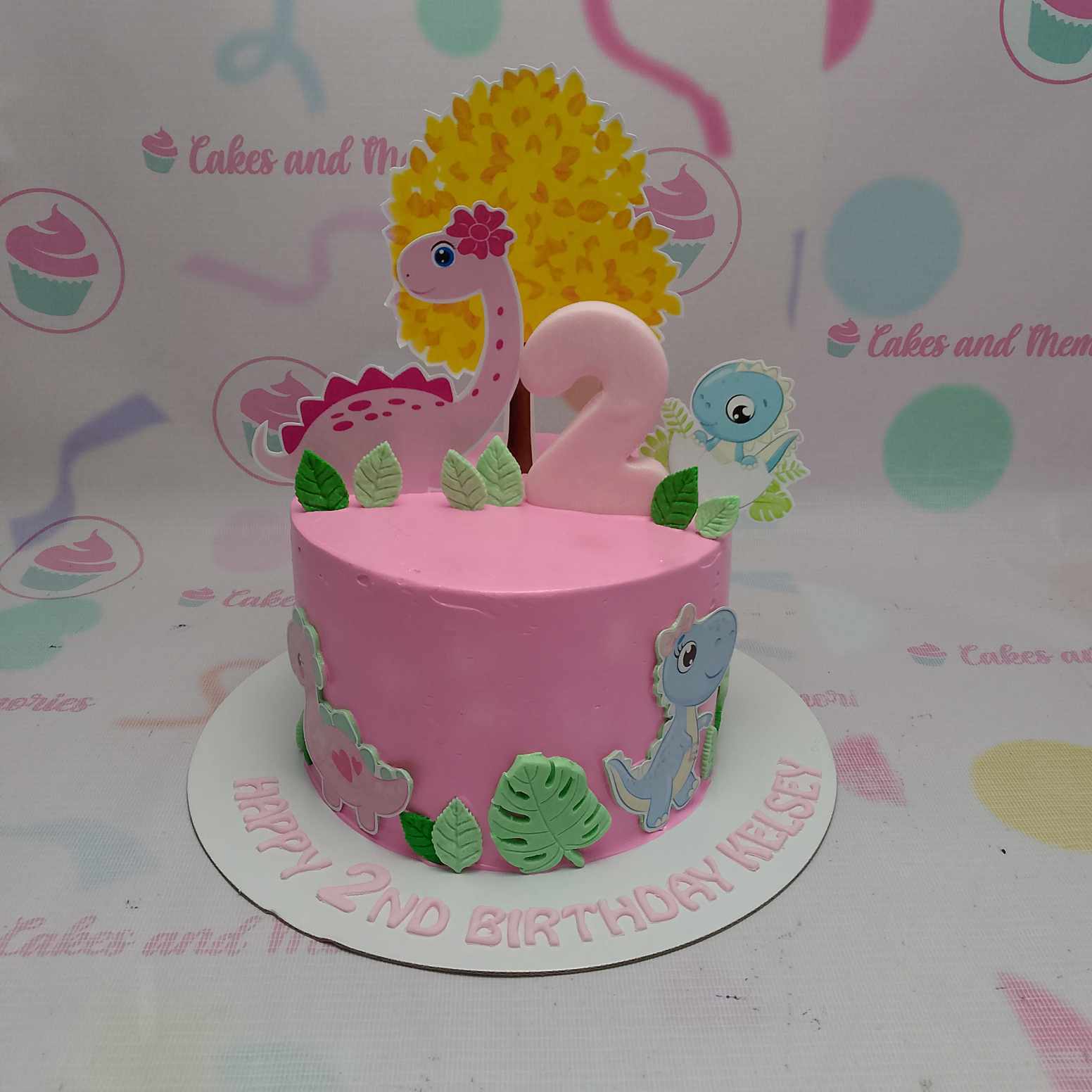 Celebrate your little girl's special day with our adorable pink Dinosaurs Cake, featuring cute dinosaurs from Jurassic Park and Jurassic World on a delightful 1-tier design. Perfect for birthday parties, this customized cake is sure to bring smiles to kids and create unforgettable memories!