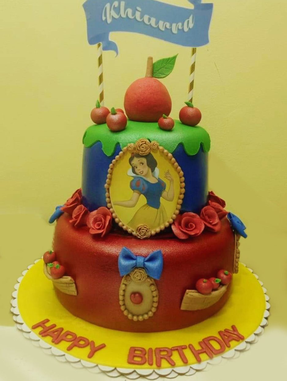 Snow White Cake - 2206