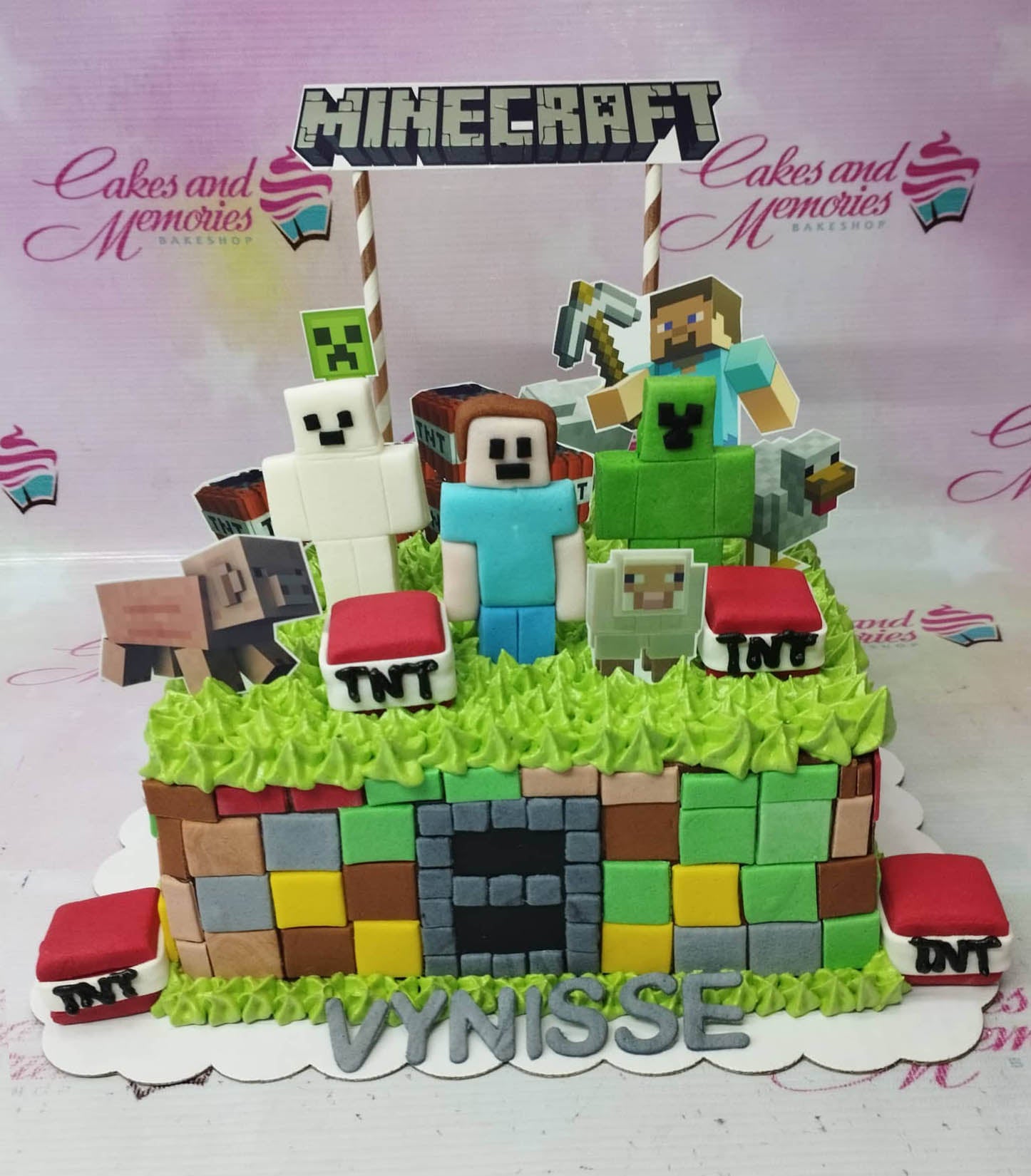 Minecraft Block Pixel Steve Creeper Edible Cake Toppers Round – Cakecery