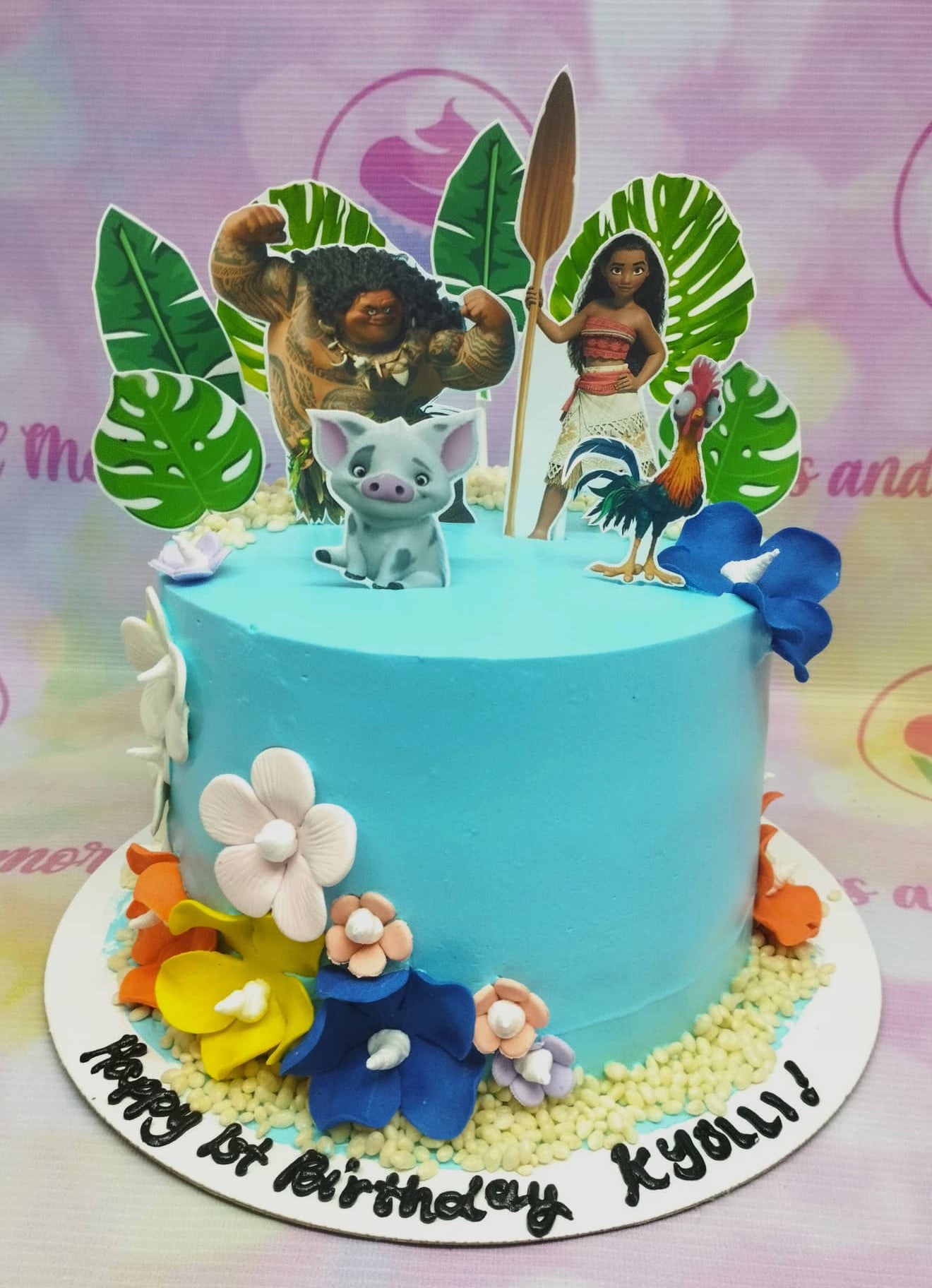 Moana Tiered Cake | bakehoney.com