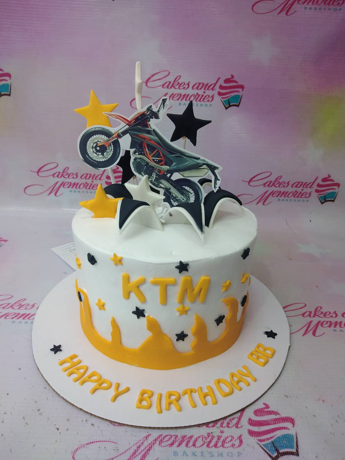 Yamaha RX100 Bike Lover Theme Cake