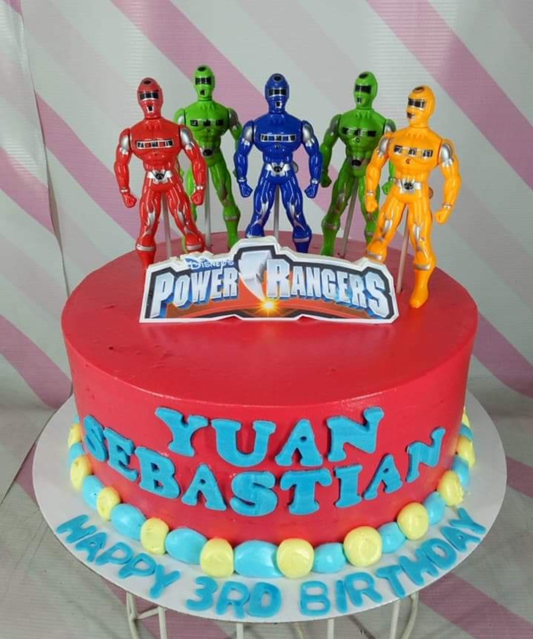 Power rangers Dino charge cake | Power rangers dino charge, Power ranger  cake, Power rangers birthday cake