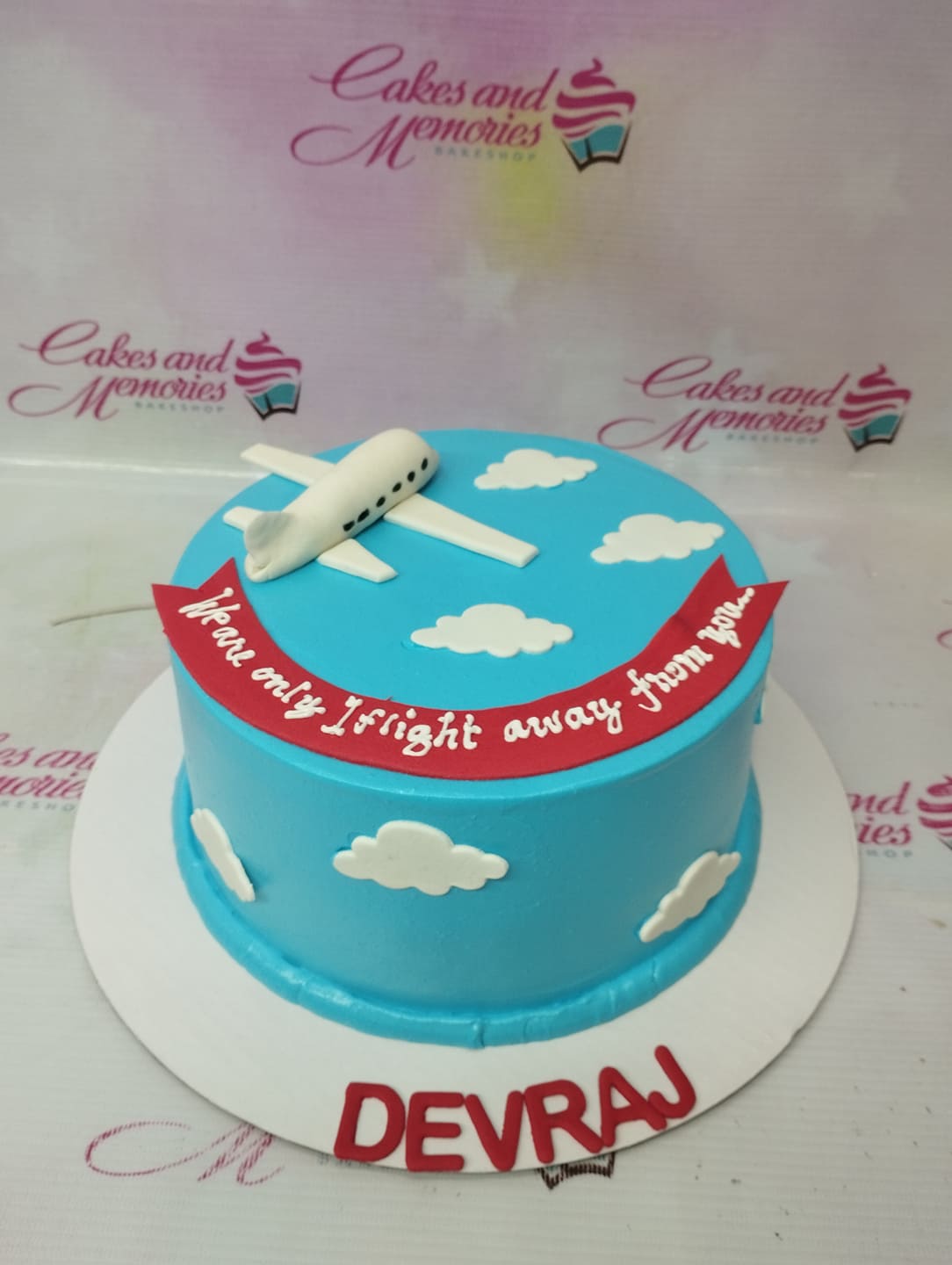 Airplane cake 4