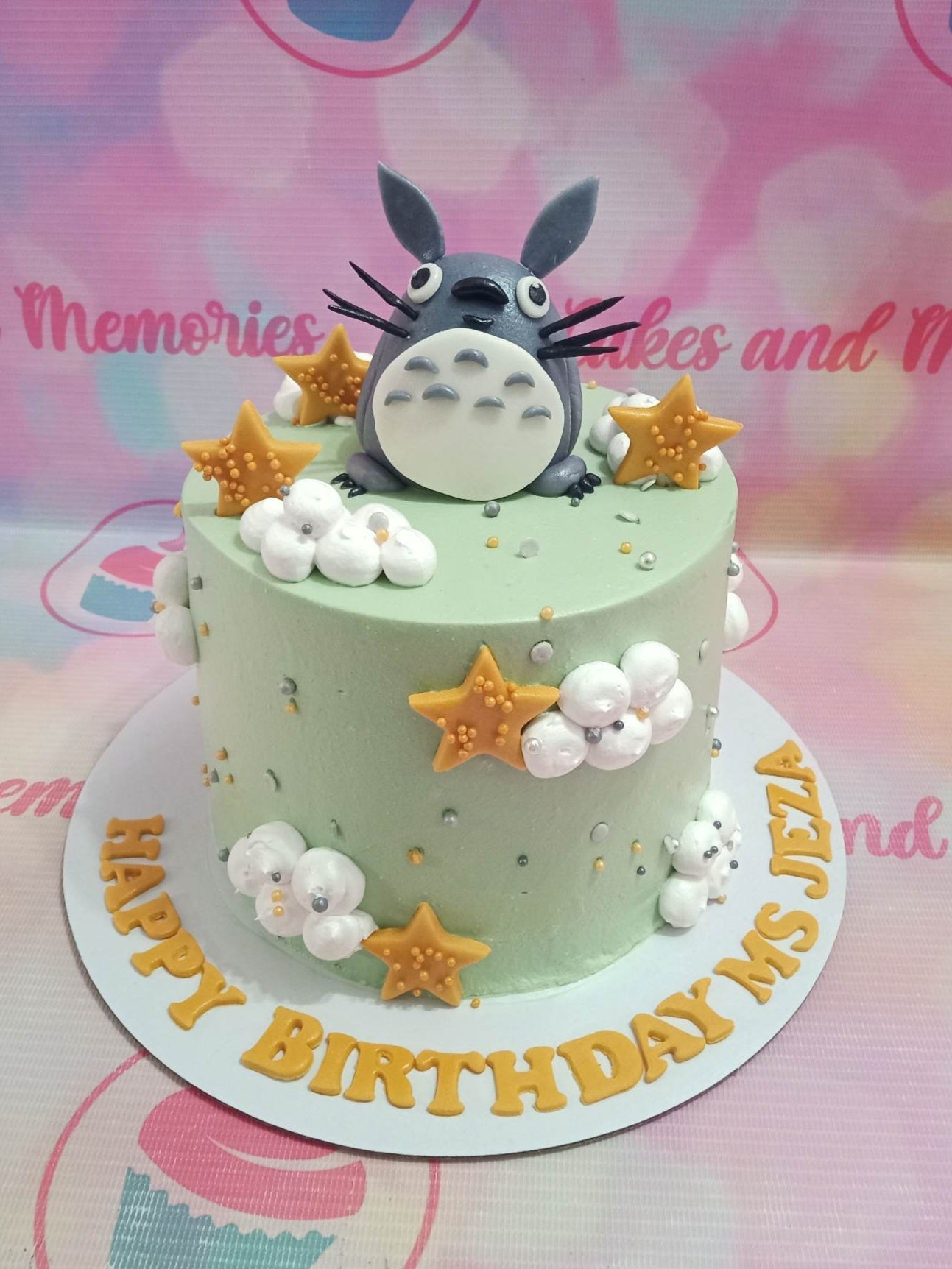 storybook

This Totoro Cake is a delightful treat to the eyes! Made with high quality ingredients and meticulous attention to detail, this Ghibli-inspired cake is sure to be the star of any storybook-themed event. Enjoy the beloved character of My Neighbor Totoro in delicious cake form!