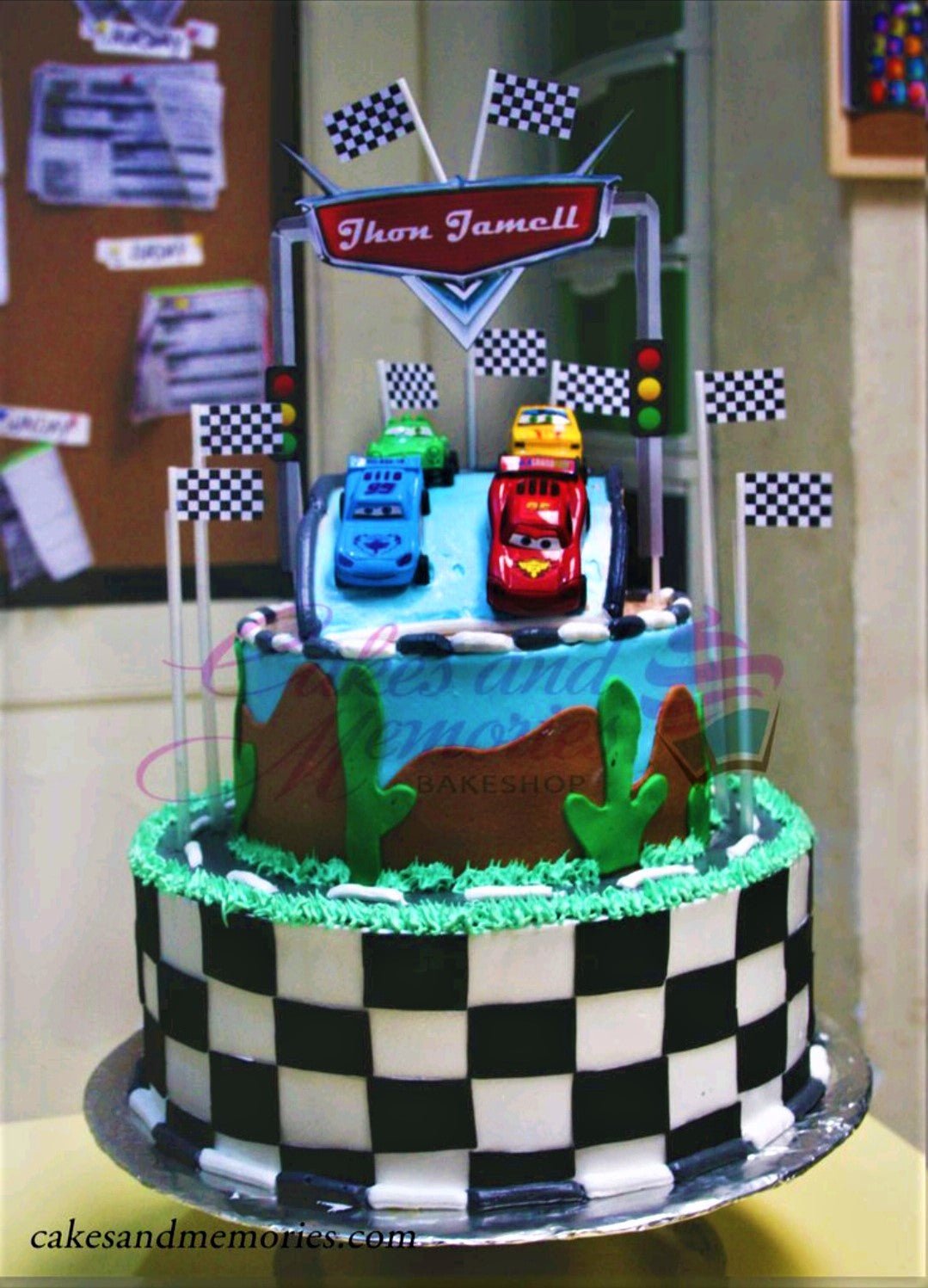 Lightning McQueen birthday cake – CakeObsession