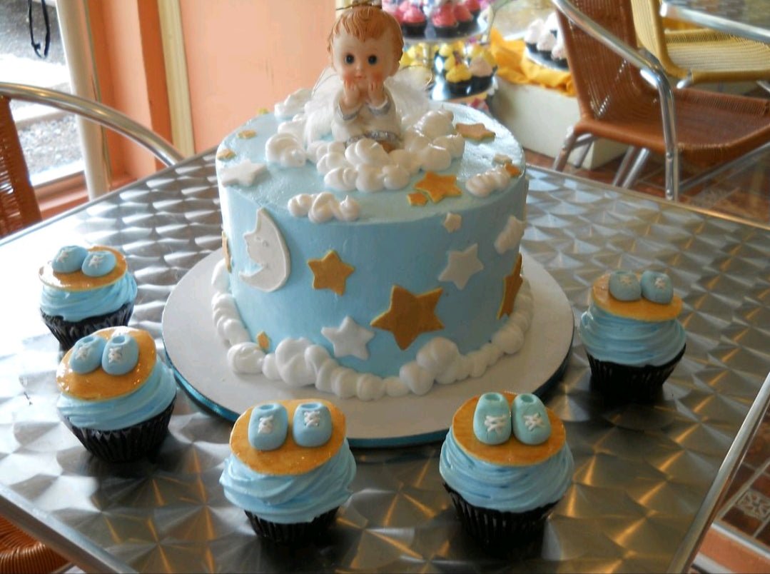 Angel cake for a little angel birthday 🎂 👼🏻 #cakedecorating #cake #cakes  #birthdaycake #customcakes #cupcakes #angelcake #perthcakes | Instagram