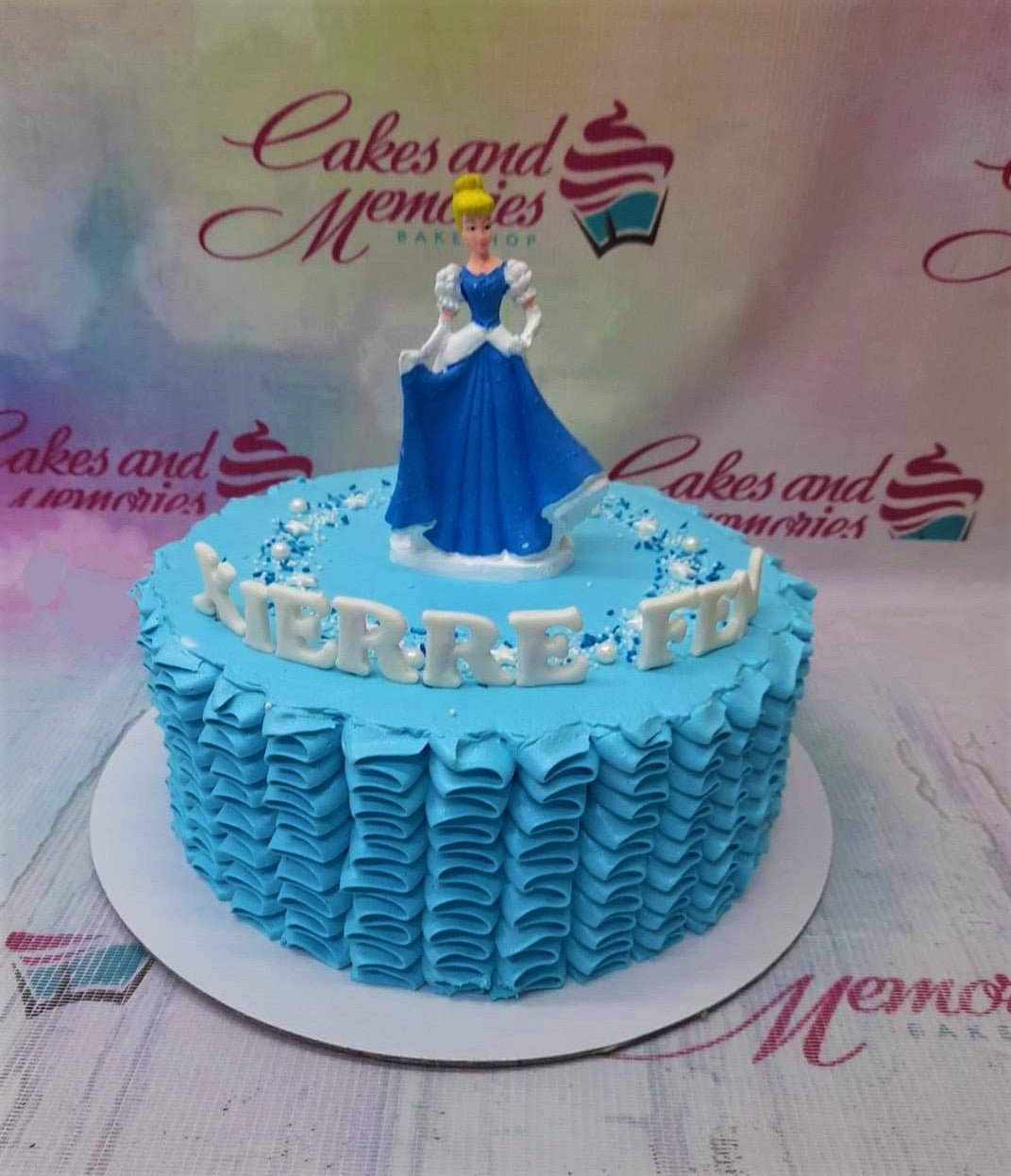 A&D cakes - 2kg Cinderella cake with buttercream frosting.... | Facebook