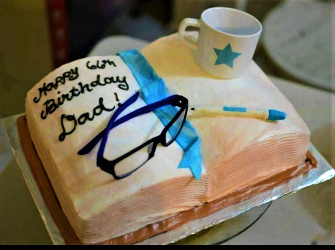 I got a Professor Lando Cake 🎂 for my birthday!! | Instagram