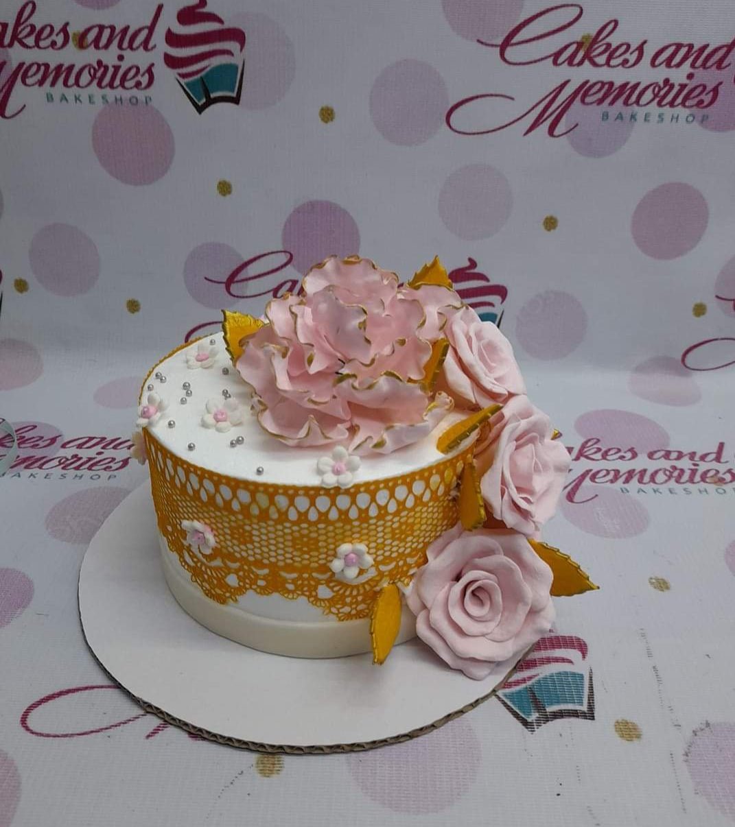 Jewellery | Cake decorating designs, Creative cake decorating, Easy cake  decorating