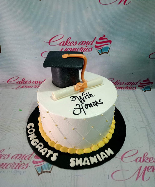 Graduation Cake | Hamilton, OH Bakery
