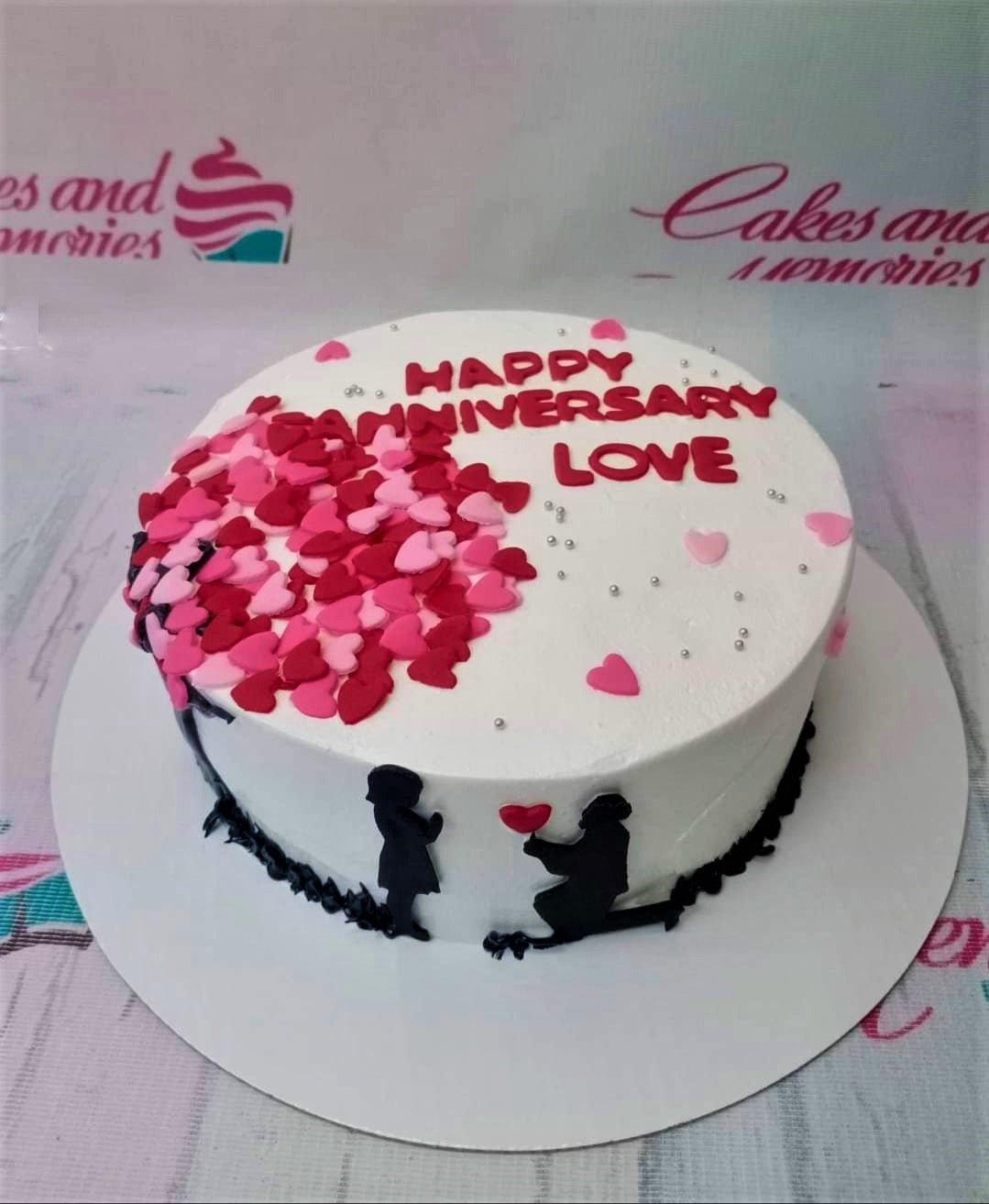 Love Cake - 1001 – Cakes and Memories Bakeshop