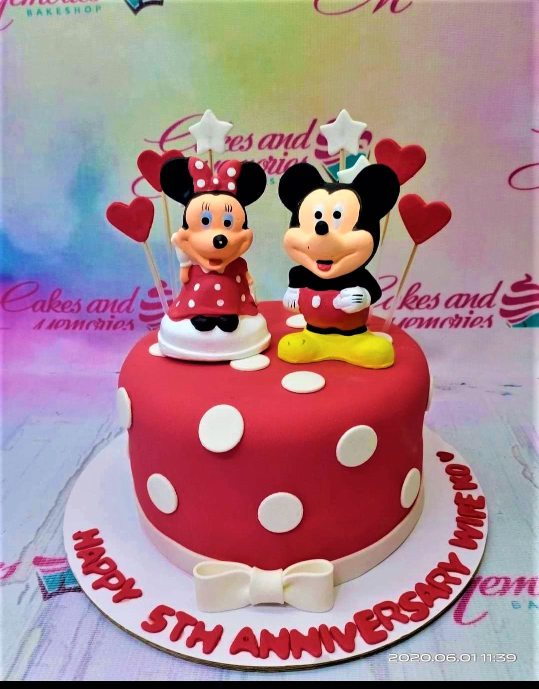 Mickey Minnie Mouse cake / Donald Duck cake, Food & Drinks, Homemade Bakes  on Carousell