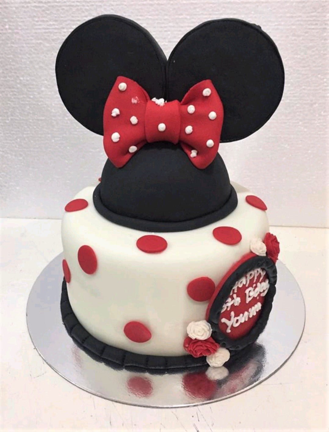 Minnie Mouse Bow First Birthday Cake | Baked by Nataleen