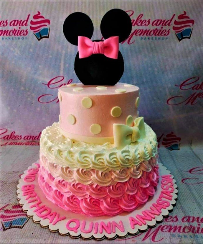 39 Cake design Ideas 2021 : Simple White Birthday Cake Topped with Minnie  Mouse