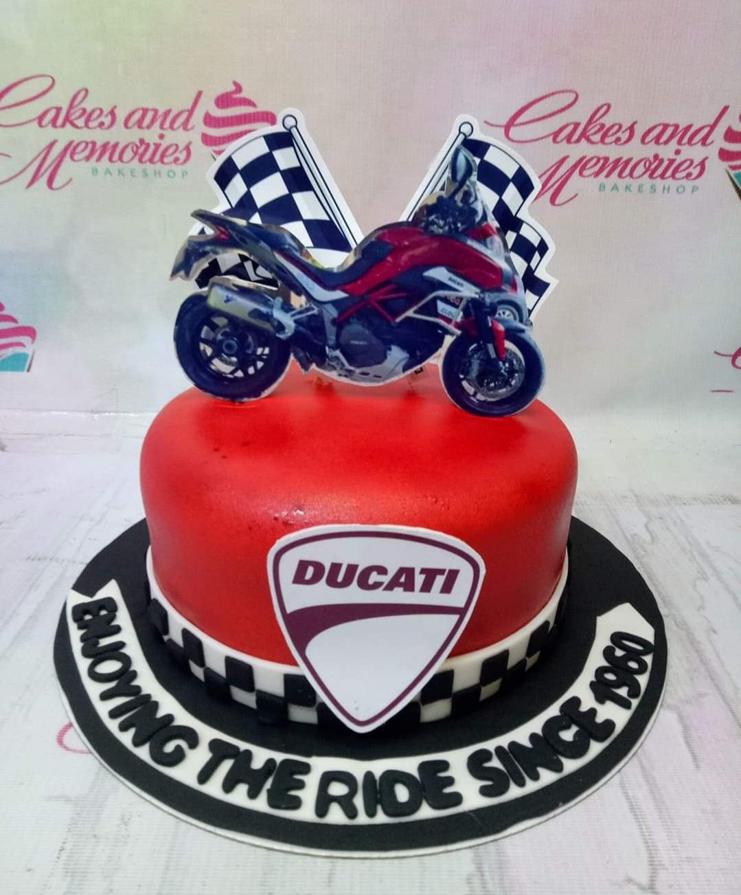Motorcycle cake | Motorcycle first birthday cake. Fondant co… | Flickr
