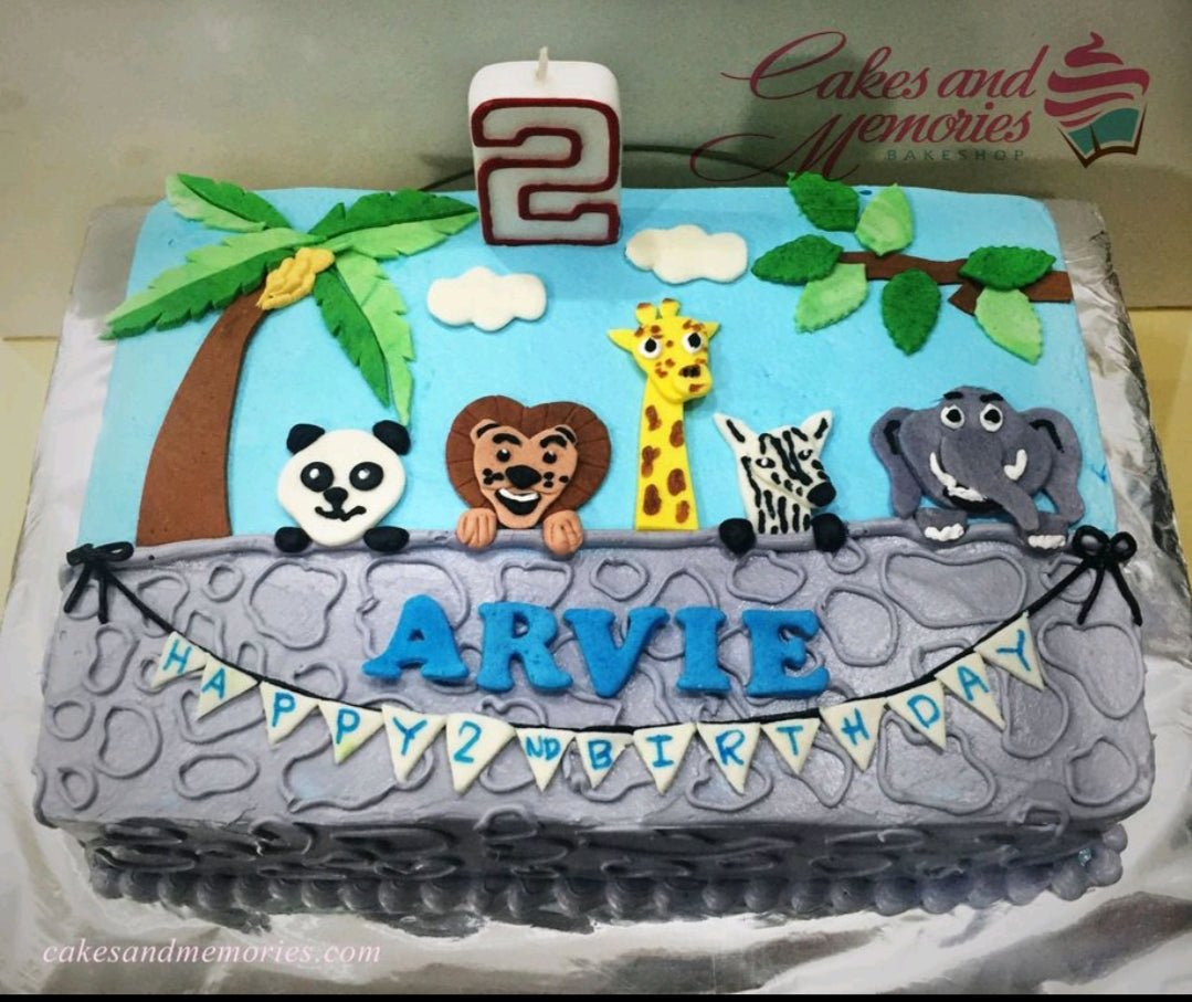 Buy Zoo Animals Fondant Cake| Online Cake Delivery - CakeBee