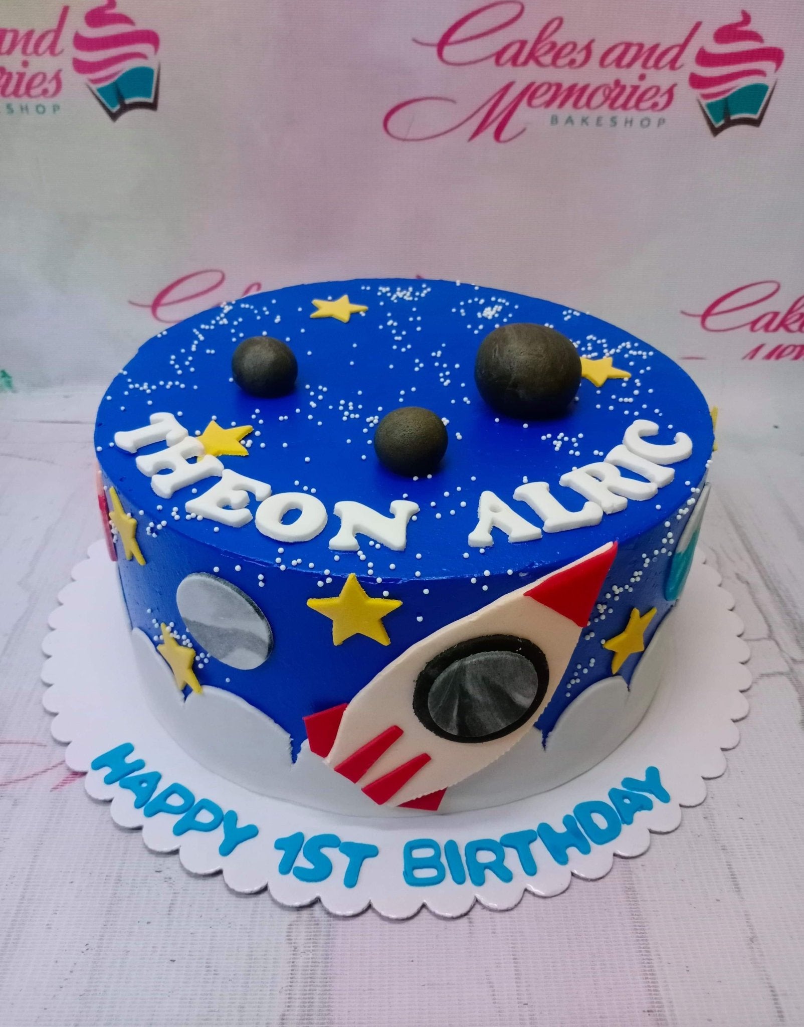 Suzy Homefaker: Galaxy Cake with Planets inside!! Solar System Birthday Cake